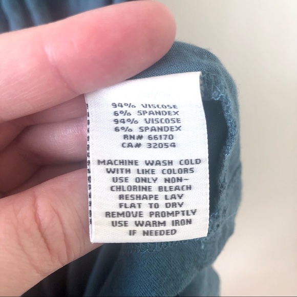 Blue open-back dress - Picture 9 of 9